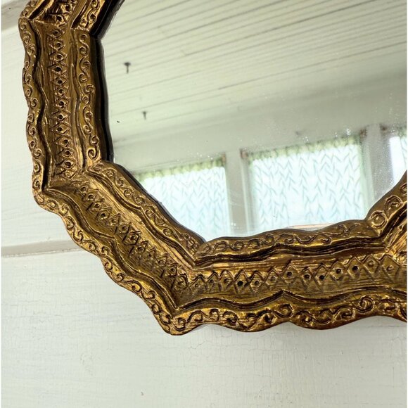 Vintage 1960s Pair of Plastic Ornate Gold Gilt Octagonal Wall Mirrors - Picture 11 of 14
